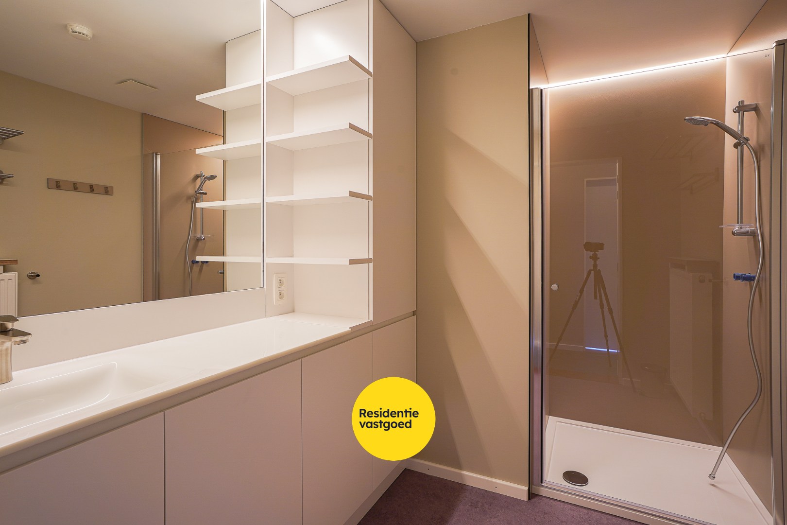 Open bebouwing te koop met uniek potentieel! 