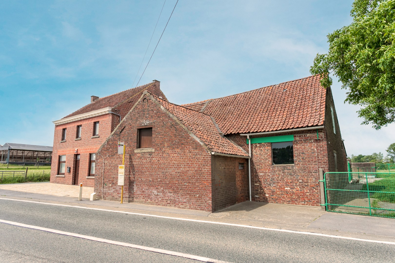 Authentieke hoeve in het landelijke Oetingen 