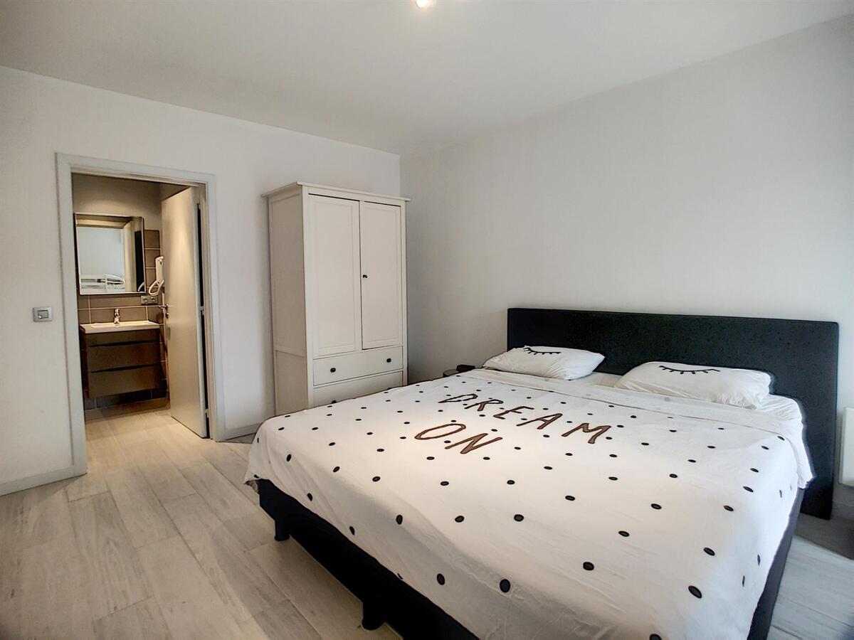 Magnifiek woonappartement met zonneterras, 3 ruime slpk en 2 badk - Heist 