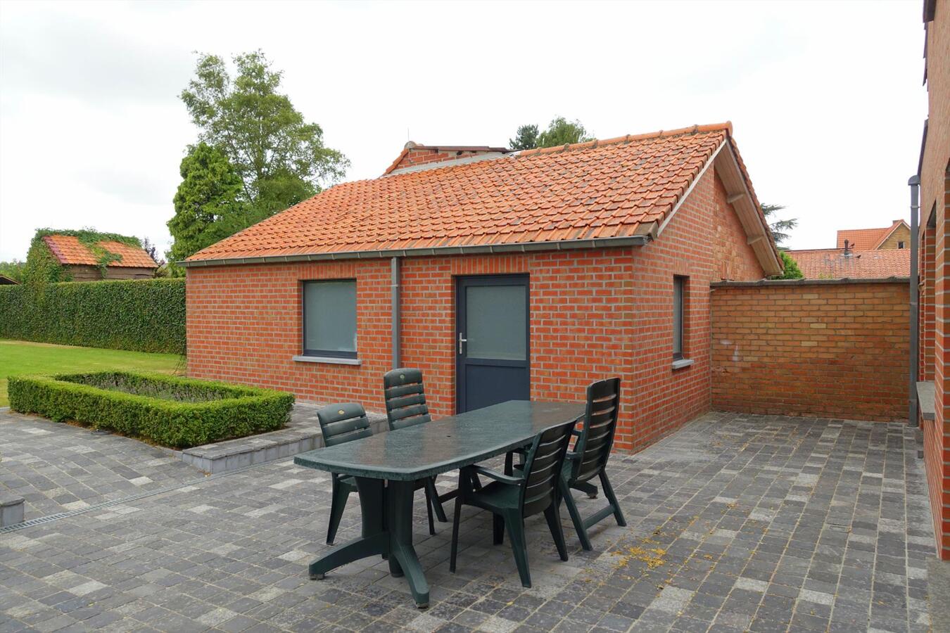 Prachtig ruime gerenoveerde woning 