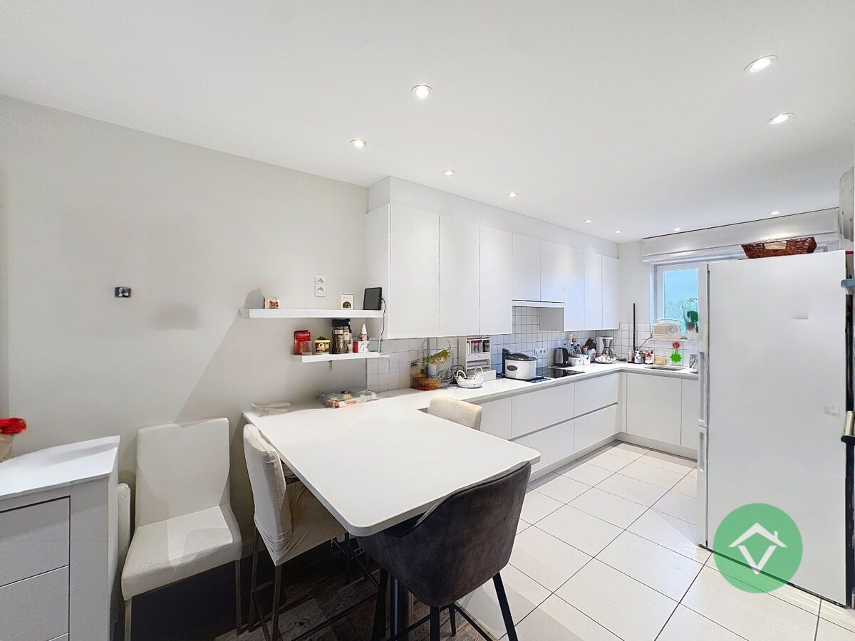 Standaard appartement met 2 slaapkamers in Torhout, bouwjaar 2015, bewoonbare oppervlakte 100.00 