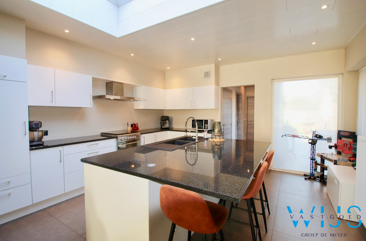 Instapklare HOB met zeer aangename tuin te Evergem ! 