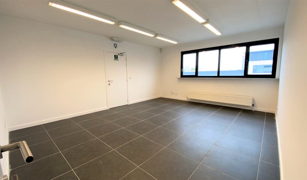 Gerenoveerde kantoren te huur in Sint-Niklaas