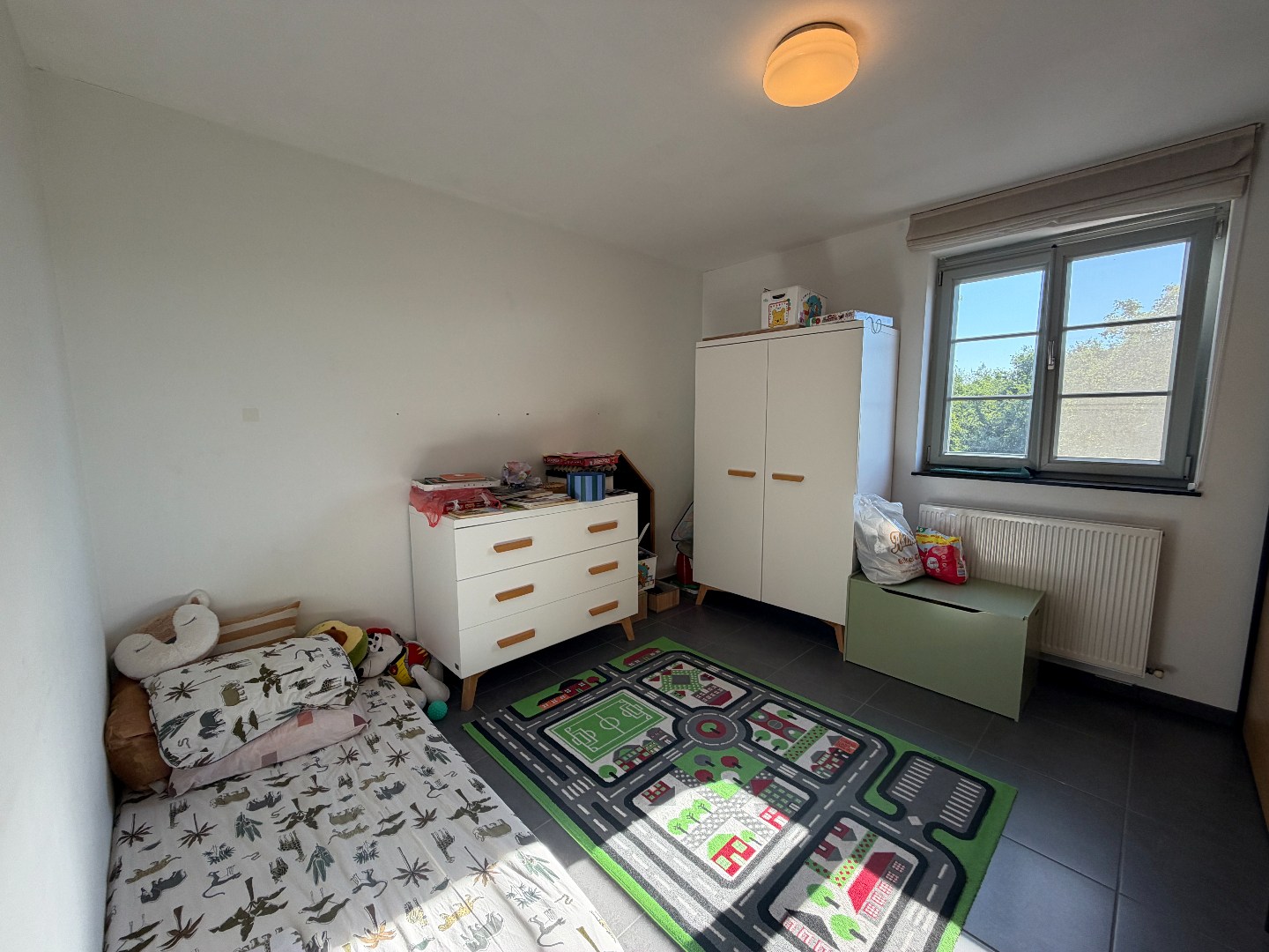 Prachtig, instapklaar appartement met 2 slaapkamers gelegen te centrum Geel 