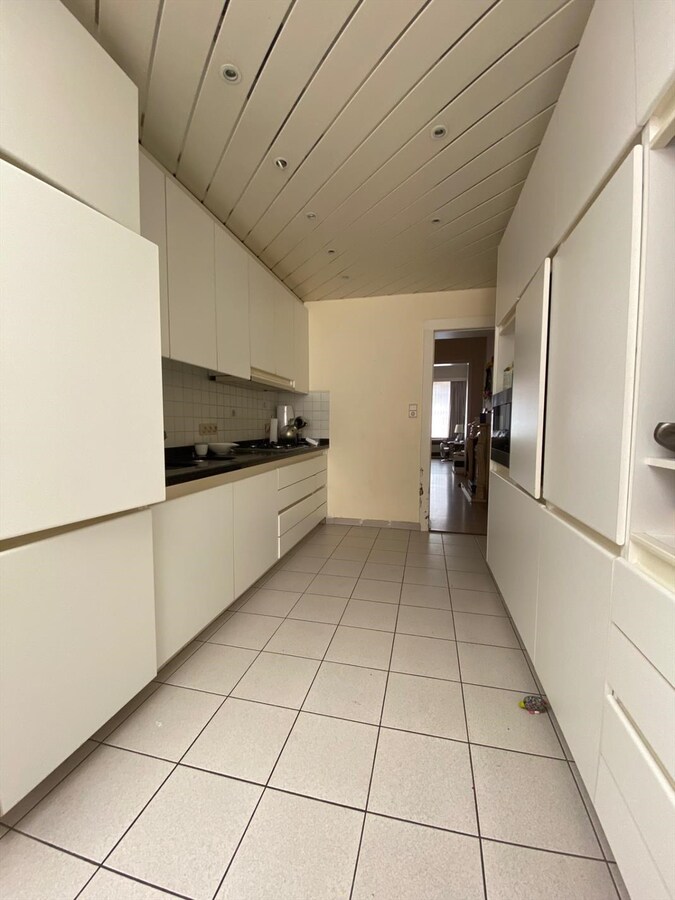 Te huur Handzame: woning met 4 slaapkamers en garage 