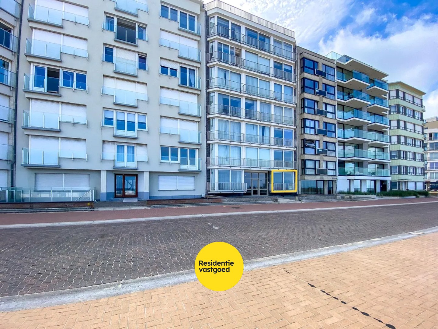 3-slaapkamerappartement (81m²) met ZEEZICHT Te Koksijde-Bad. 