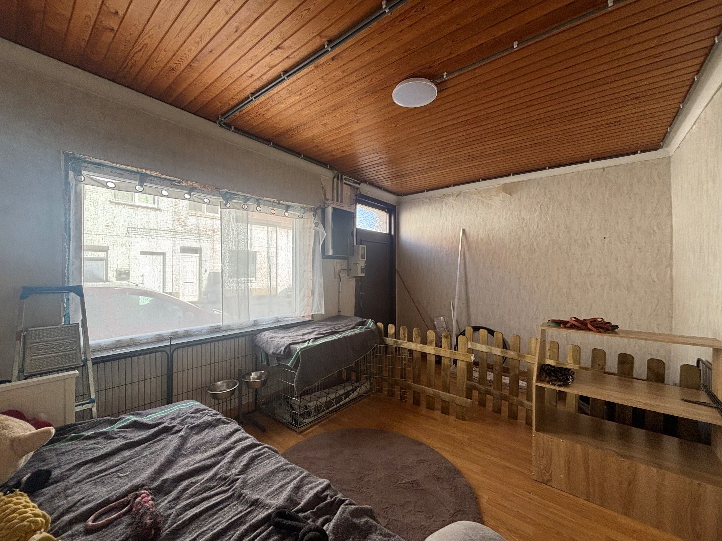 Te renoveren woning met 2 ruime slaapkamers in Mol 