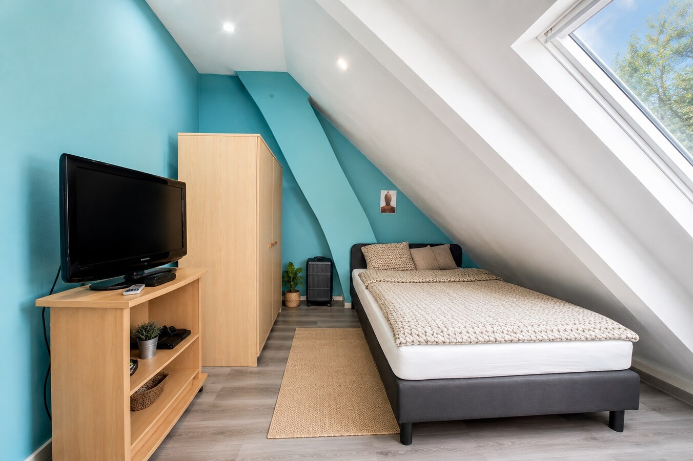 Te koop: Gezellige stadswoning met 5 slaapkamers en diepe tuin op centrale ligging Sint-Niklaas! 