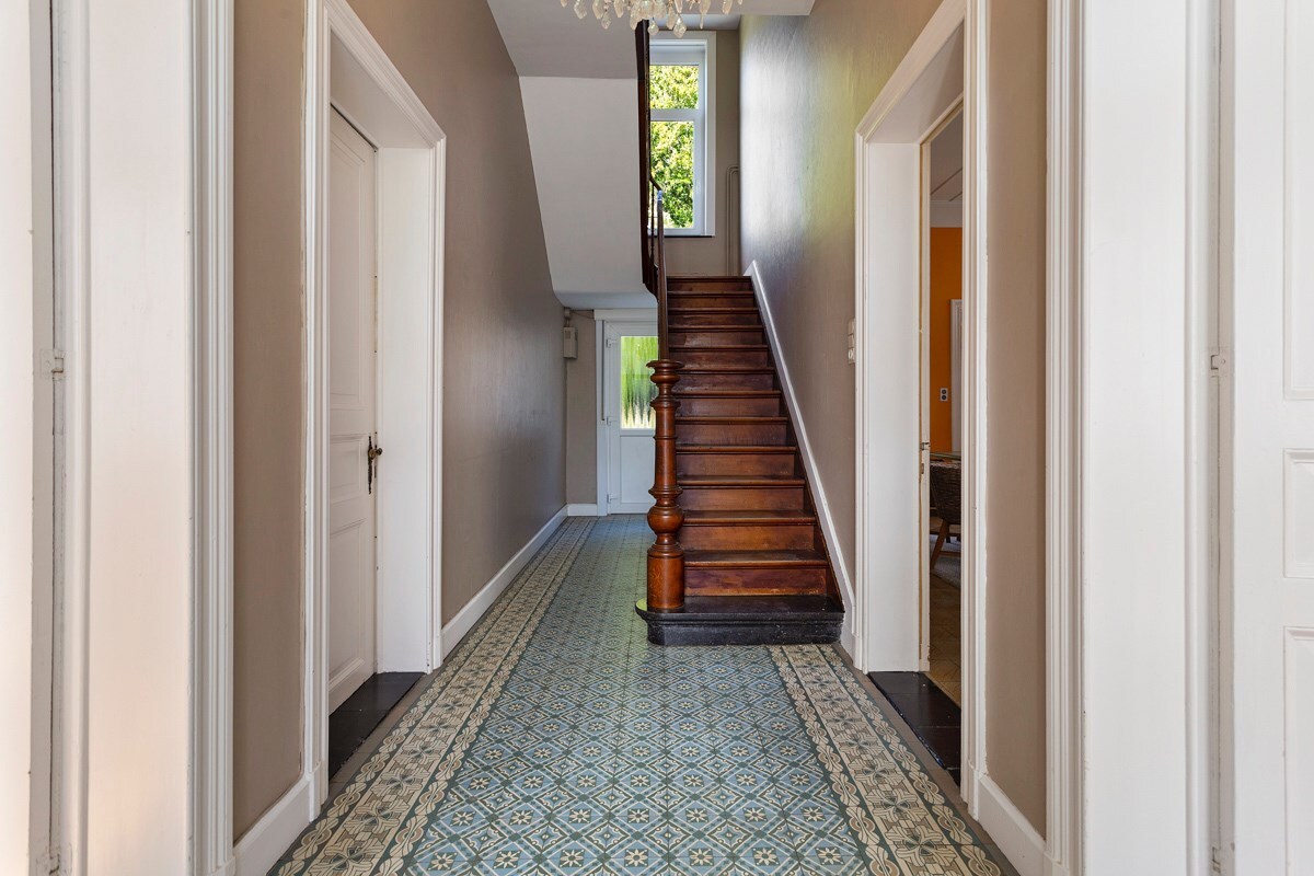 Maison de maître pleine de caractère avec jardin clos à Ophasselt 