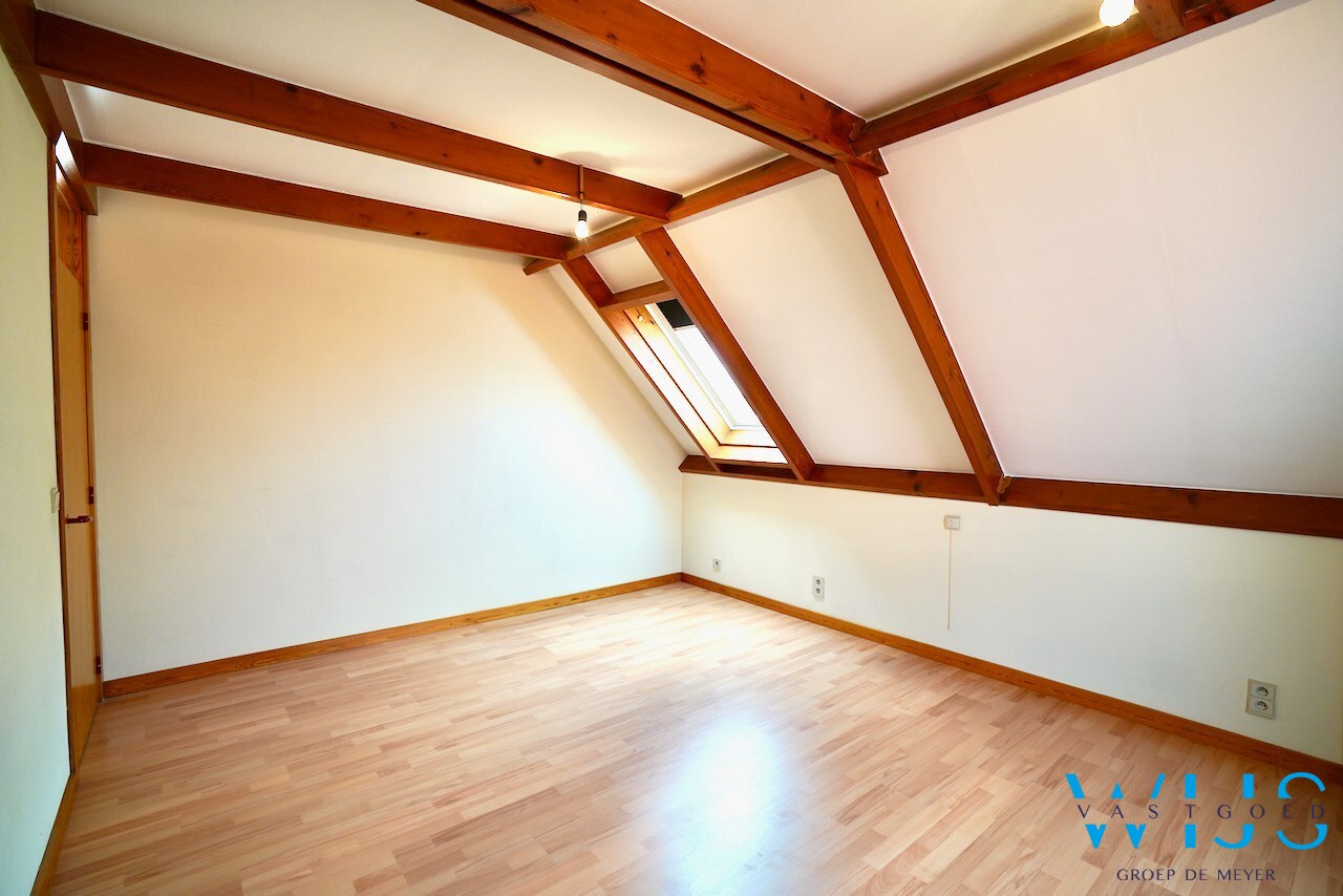 WIJS woonhuis op ideaal perceel van 738m² te Rieme ! 