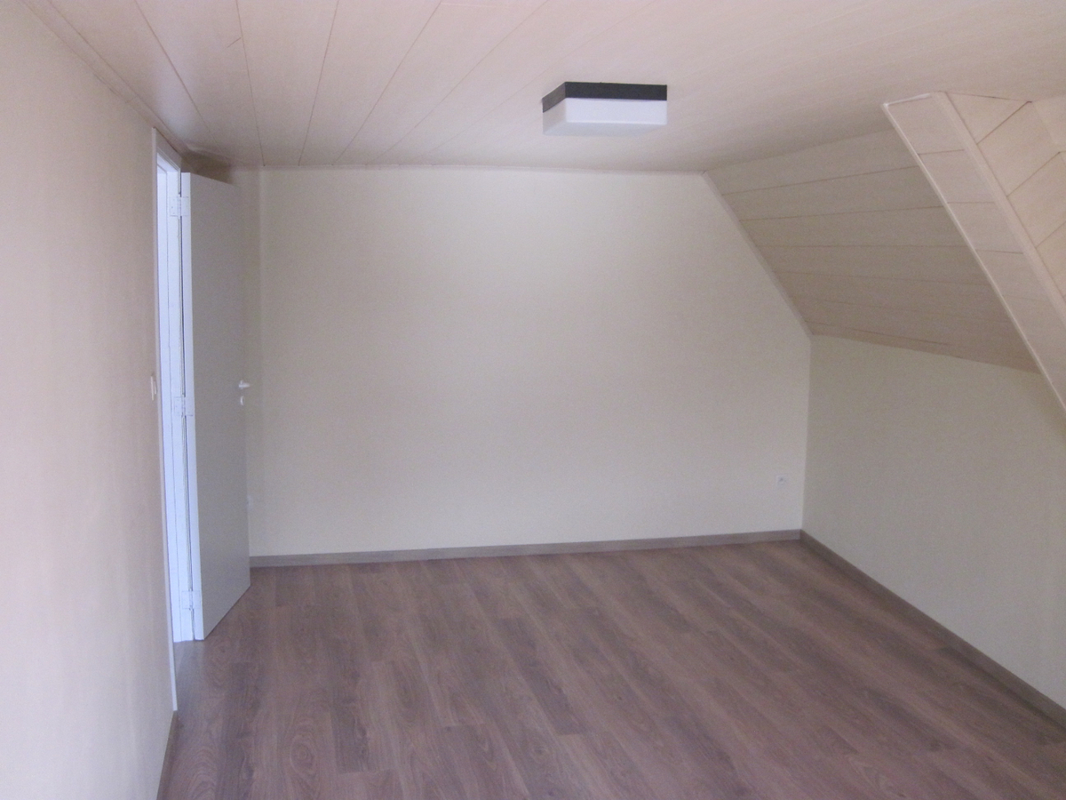 Praktische, goed onderhouden woning met tuin. 