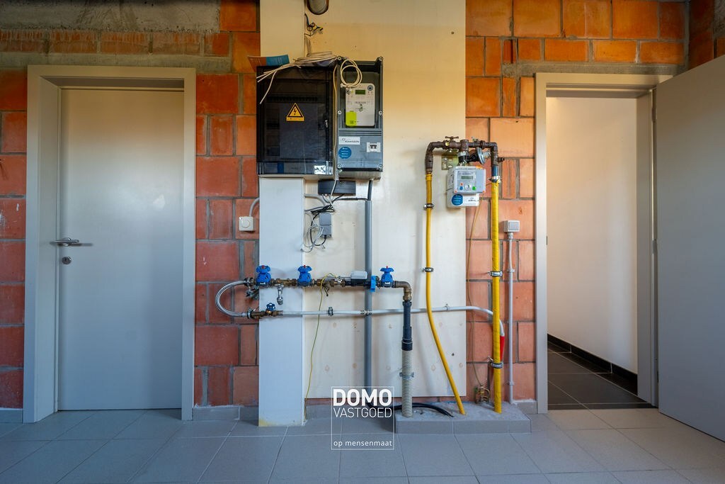 Wonen in alle rust: instapklare open bebouwing met ruime zonnige tuin te Stokrooie 