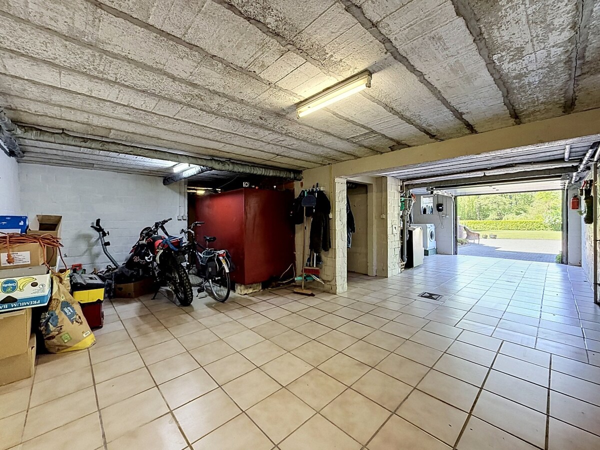 Rustig gelegen villa op 23 are met zicht op bos te Roosdaal 