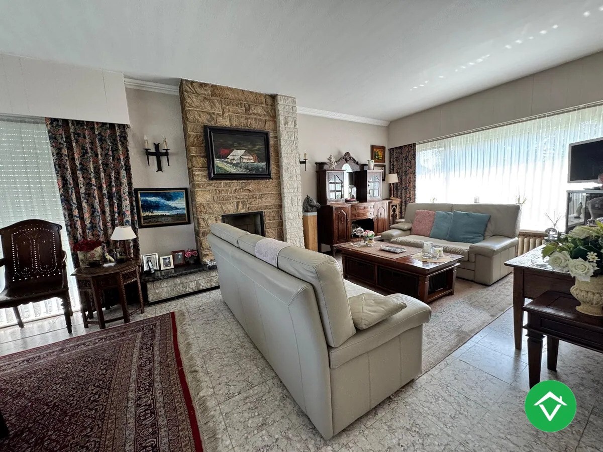 Alleenstaande woning met 3 slaapkamers en garage te Oudenburg 