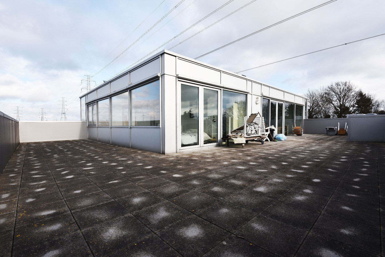 Ruim appartement, 2 slpks en terras te Eeklo 