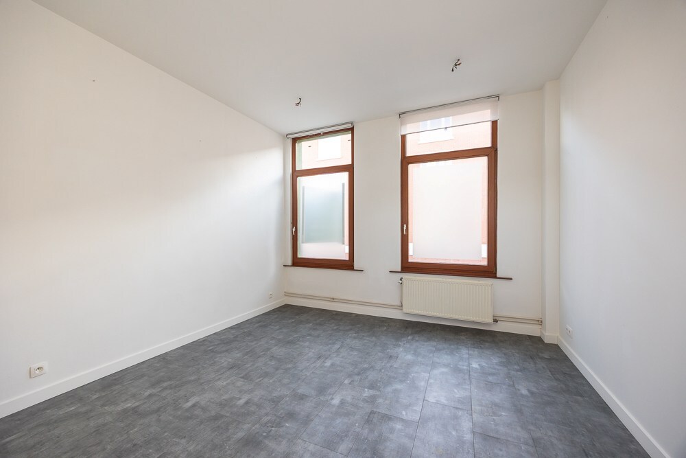 Ruime gezinswoning met grote koer (overdekt terras) nabij het Rivierenhof te Deurne 