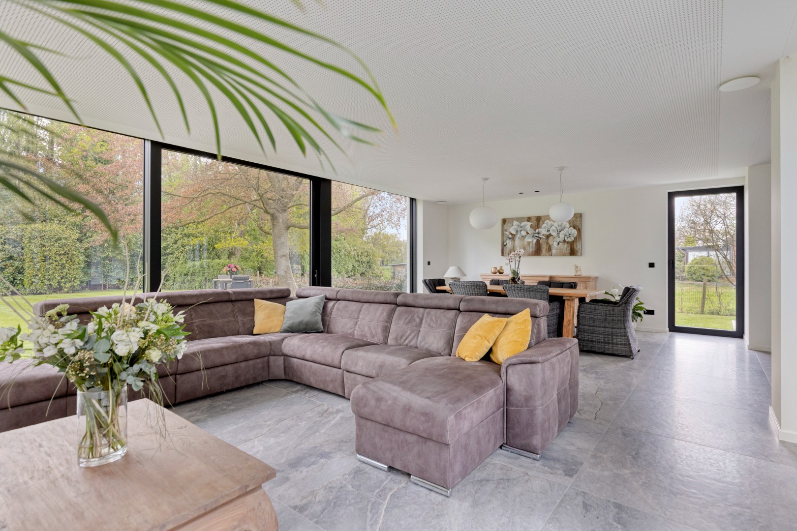 Exclusieve villa in een landelijke omgeving te Geel 