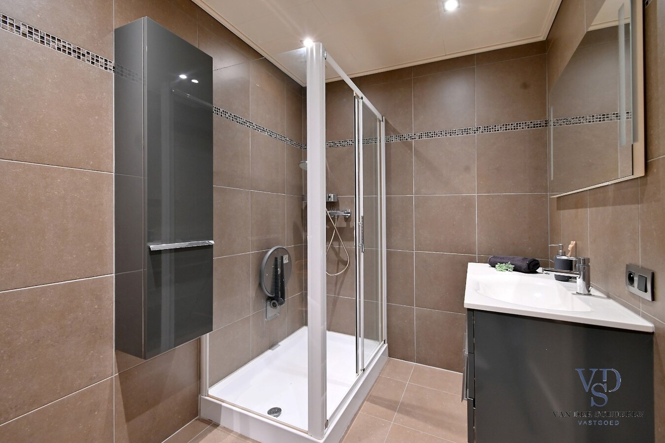 Tijdloze villa (alles op gelijkvloers). 