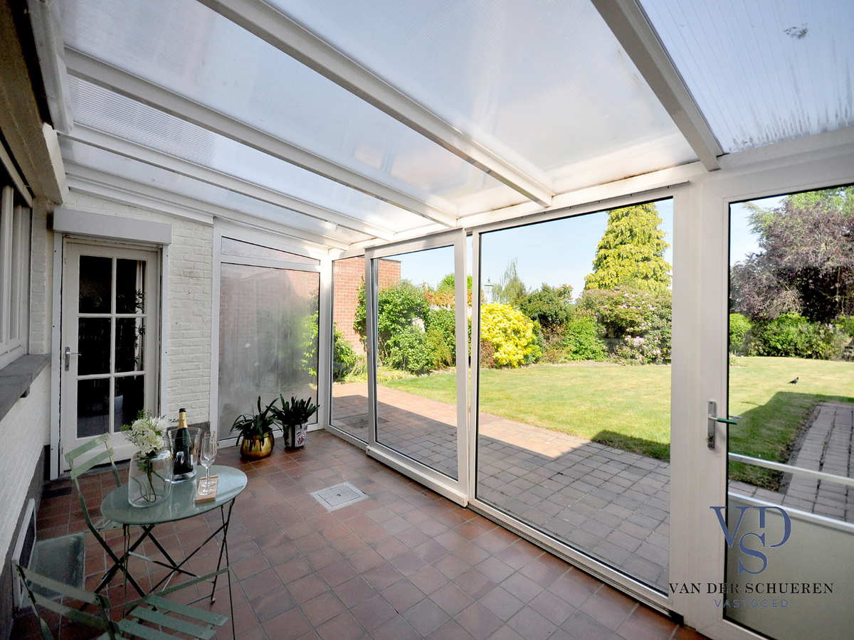 Zeer ruime herenwoning in centrum Gavere ! 