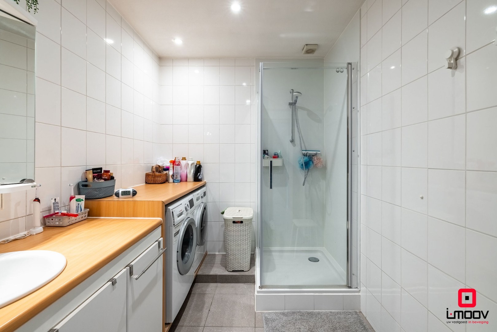 Lichtrijk tweeslaapkamer appartement met garage op groene en vlot bereikbare ligging Sint-Amandsberg 