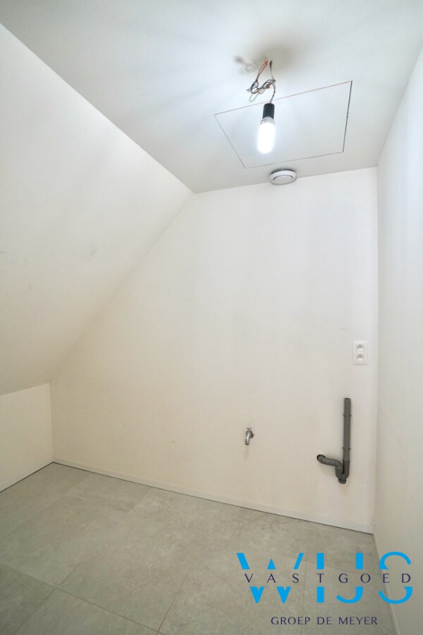 Luxues afgewerkt 2 slaapkamer appartement IN het centrum Ertvelde ! 