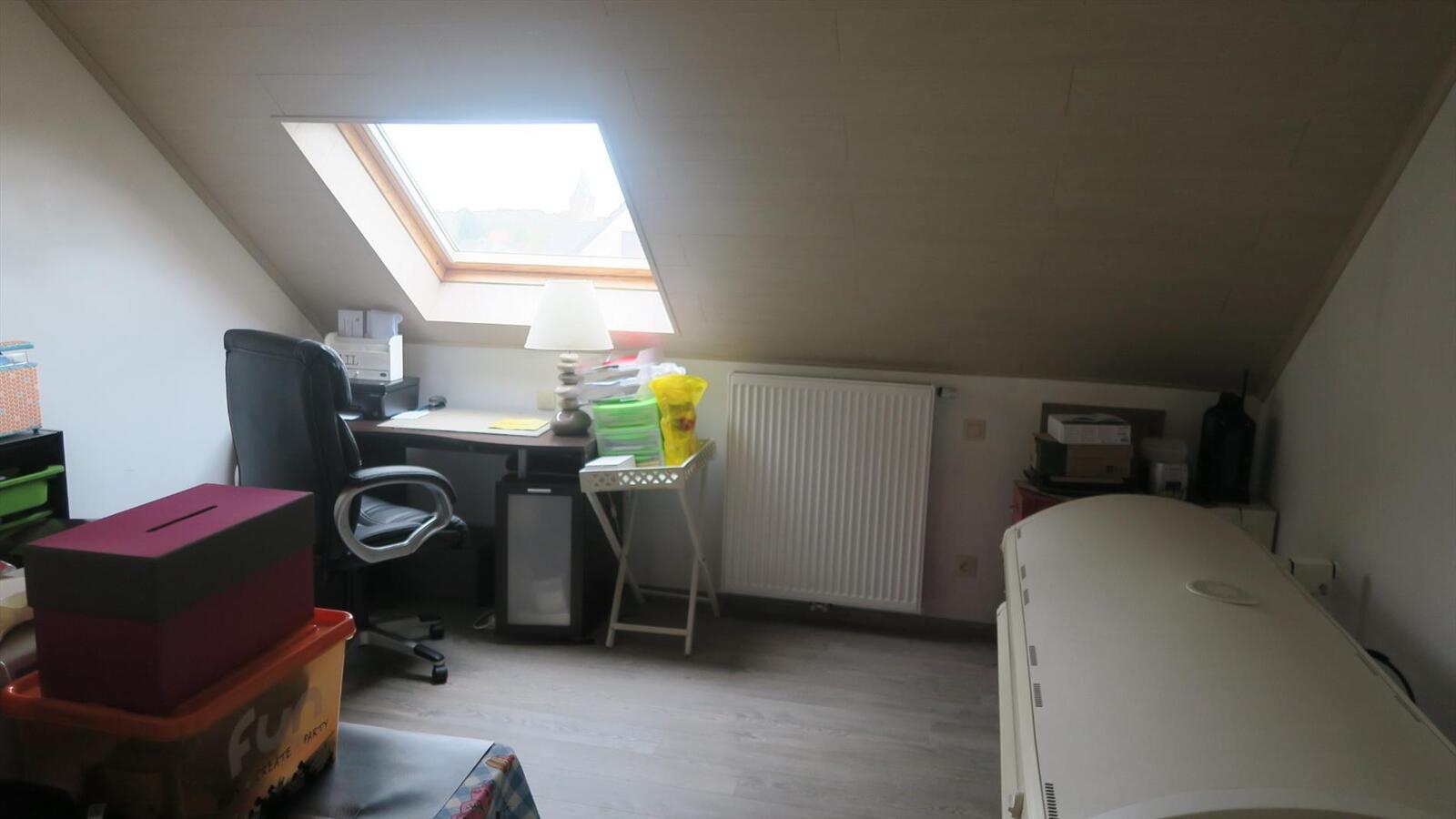 Recente halfopen woning (2012) in rustige woonwijk 