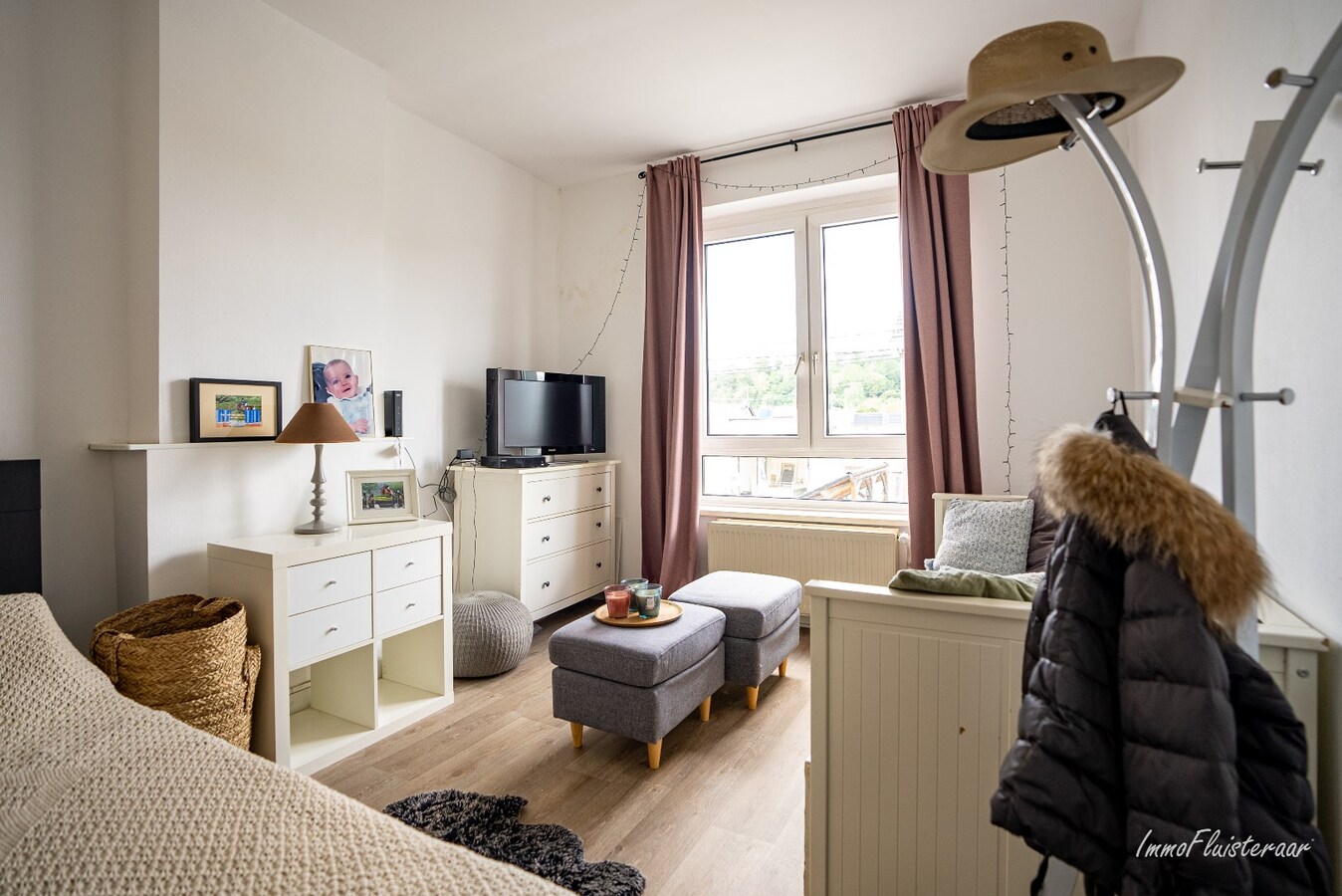 Propriété équestre avec maison à rénover à ca. 90a à Wonck (Bassenge). 