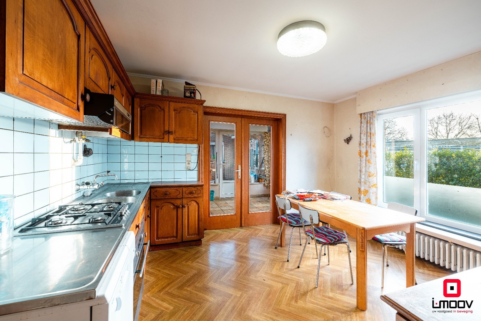 Charmante naoorlogse woning met veel potentieel te Zwijnaarde 