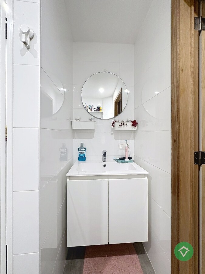 Verrassende rijwoning met 3 slaapkamers en garage te Oostende 