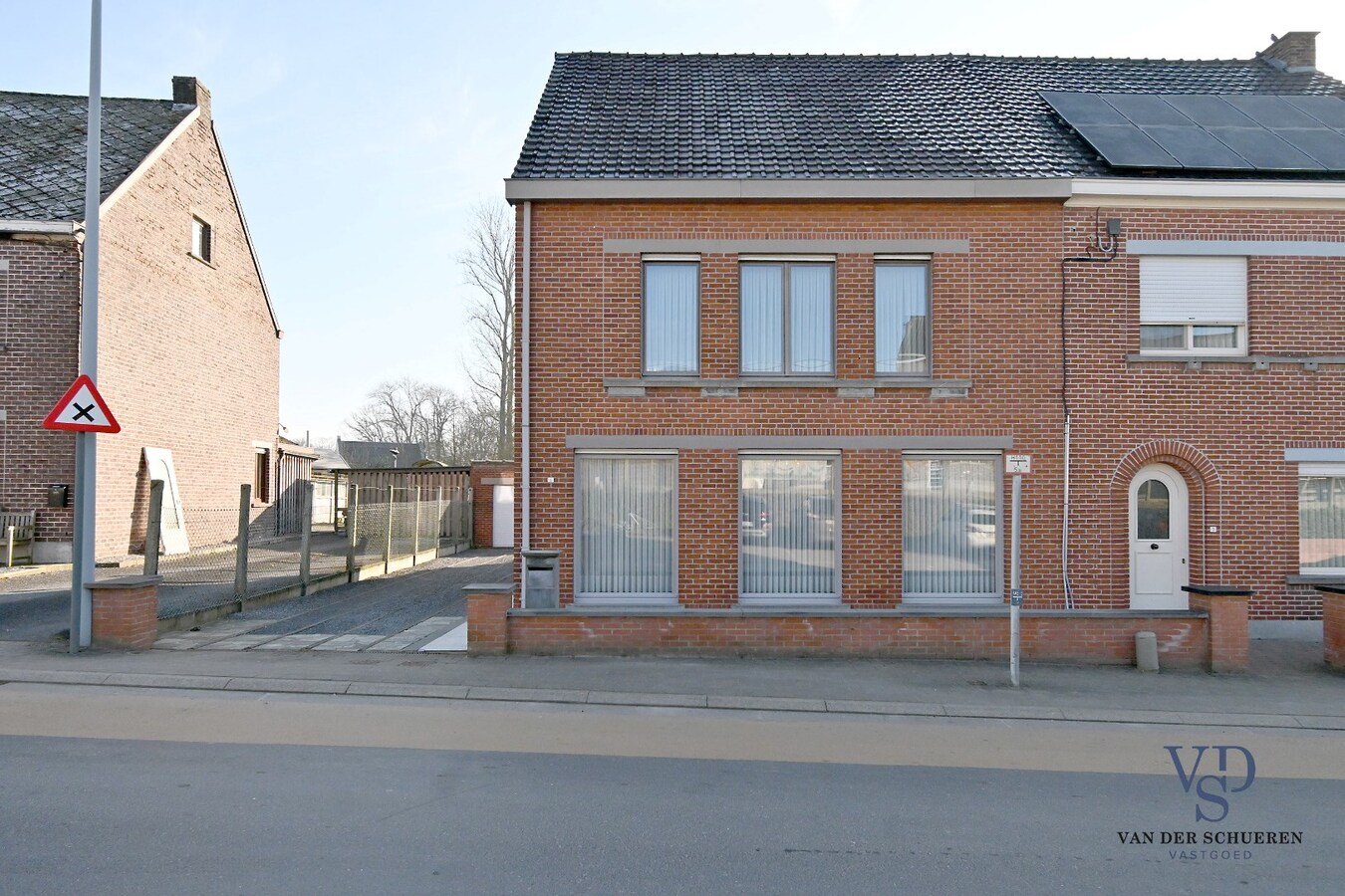 Ruime Half Open Bebouwing 