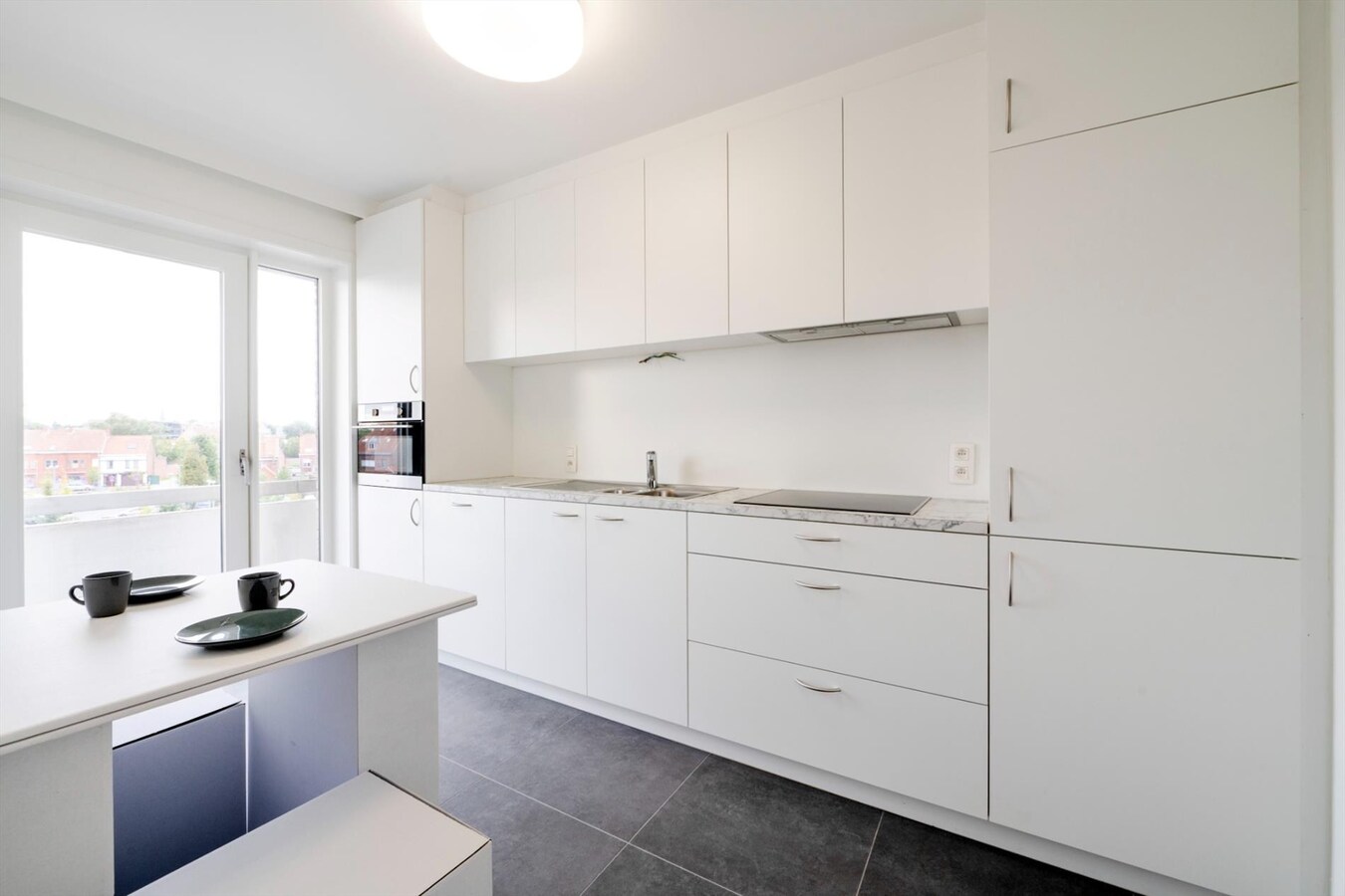 Appartement met 2 slaapkamers en autostandplaats te Roeselare 