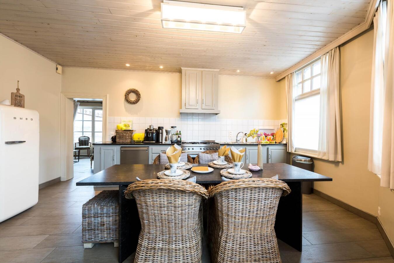 Klassevolle herenwoning met praktijkruimte 