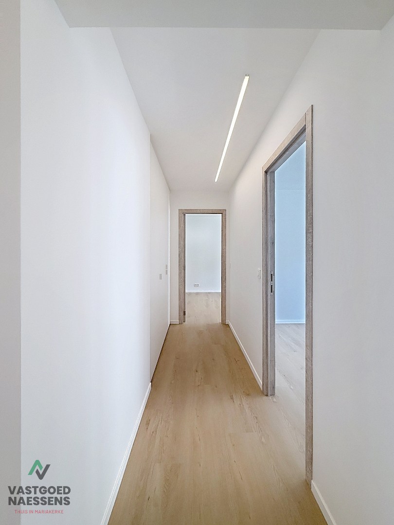 Magnifique appartement rénové de 3 chambres avec vue sur la mer. 