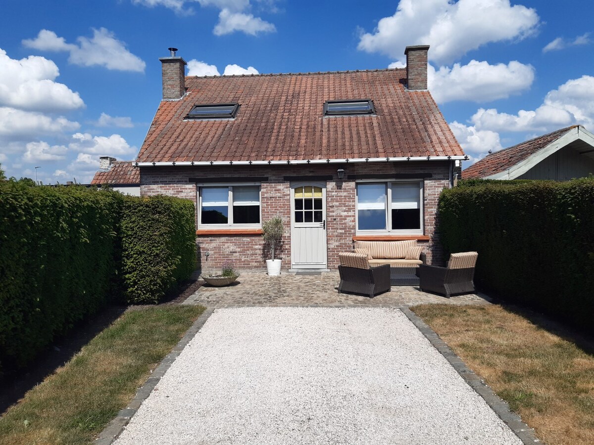 Gezellig en rustig wonen in Semmerzake. 