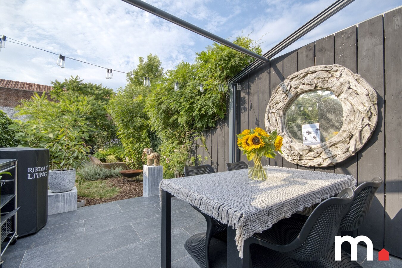 Instapklare woning met fantastische tuin te Kortrijk ! EPC 126 B 