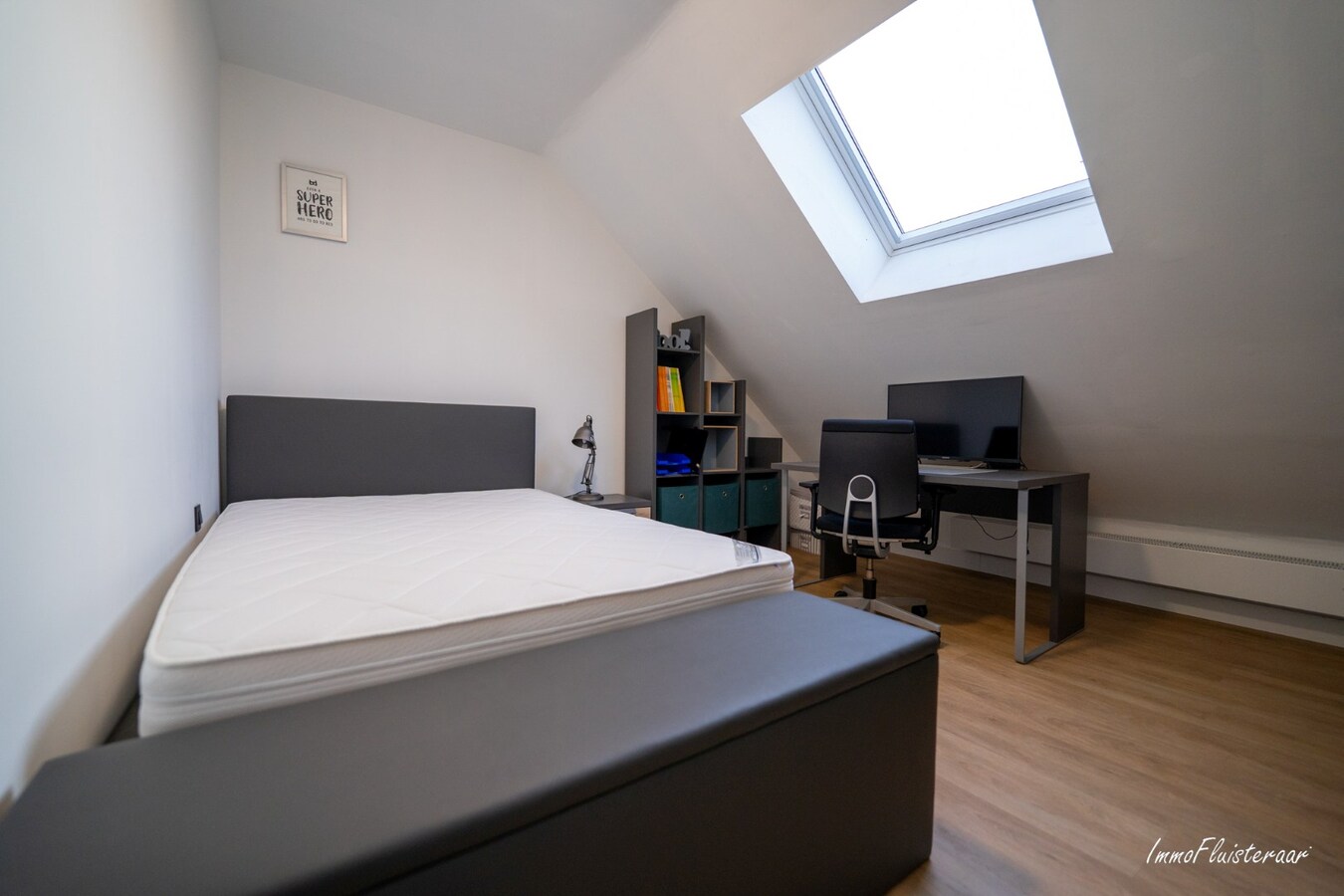 Karakteristieke villa met paardenaccommodatie op ca. 9.680 m2 te Tisselt (Willebroek) 