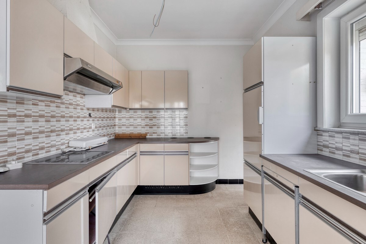 VILLA  met tuin, terras en garage in Zoutleeuw 