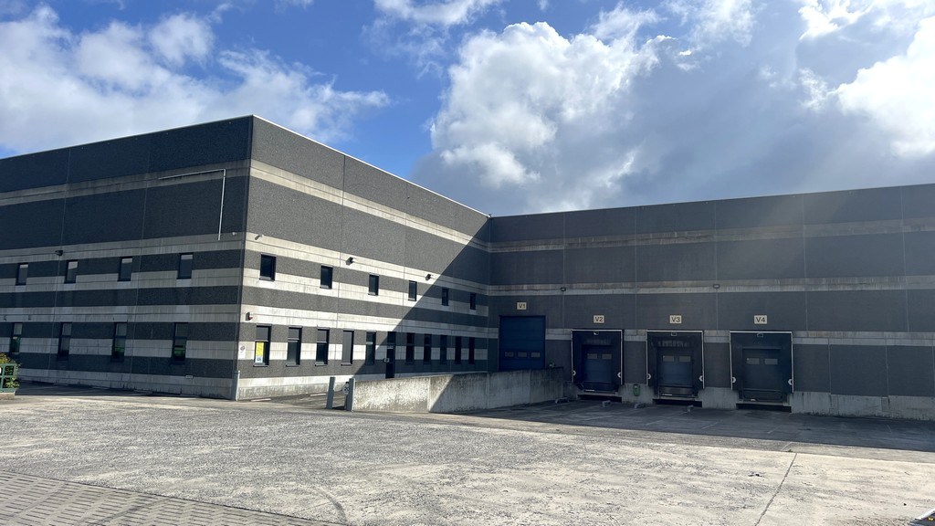 Logistiek magazijn te huur in bedrijvenpark Waregem-Zuid