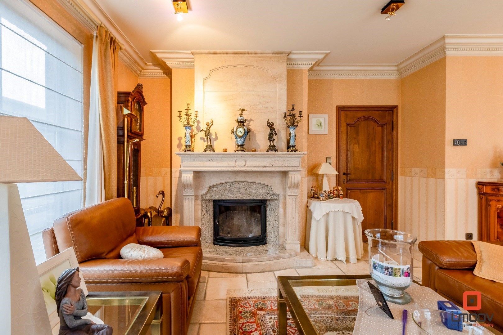 Open bebouwing met magazijn op een landelijke locatie! 