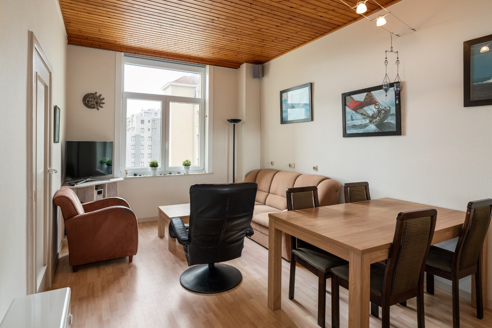 1 chambre avec salle de bains dans un appartement en résidence Palace 