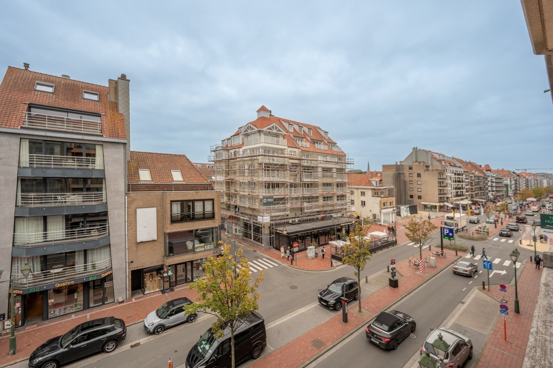Centraal gelegen 2-kamer appartement met zuidgericht terras op de Lippenslaan. 