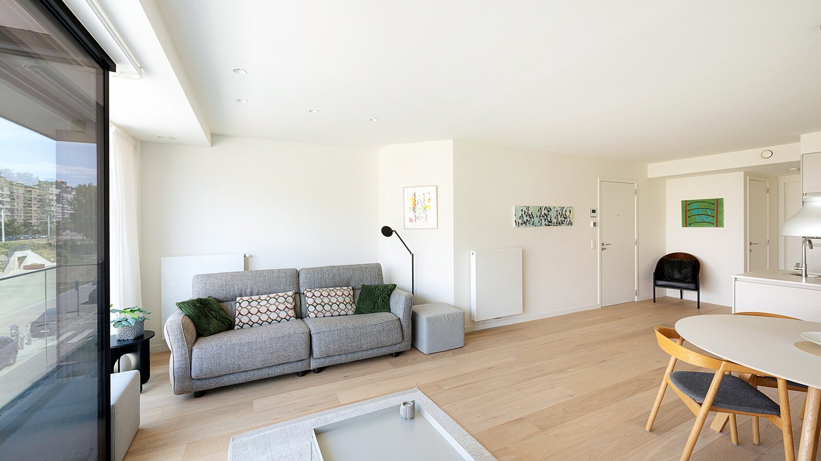 Subliem recent appartement (2020) op toplocatie op slechts 300 meter van de zeedijk te Heist 