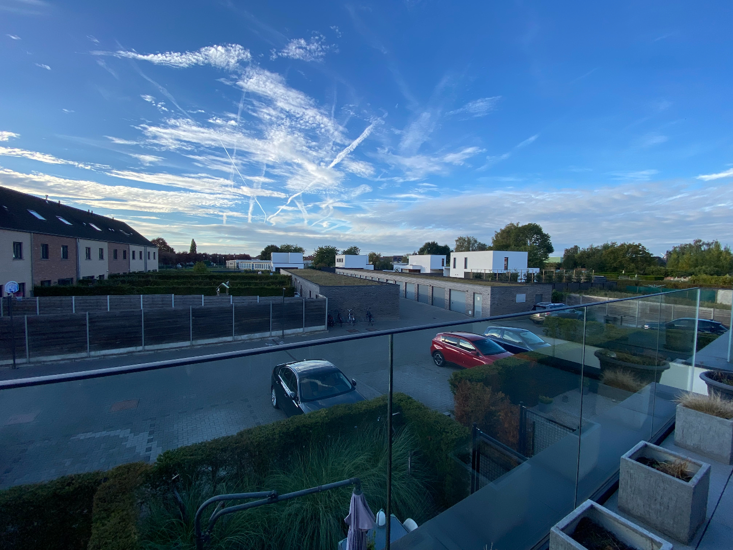 Instapklaar modern 2-slaapkamerappartement met garage in hartje Waregem! 
