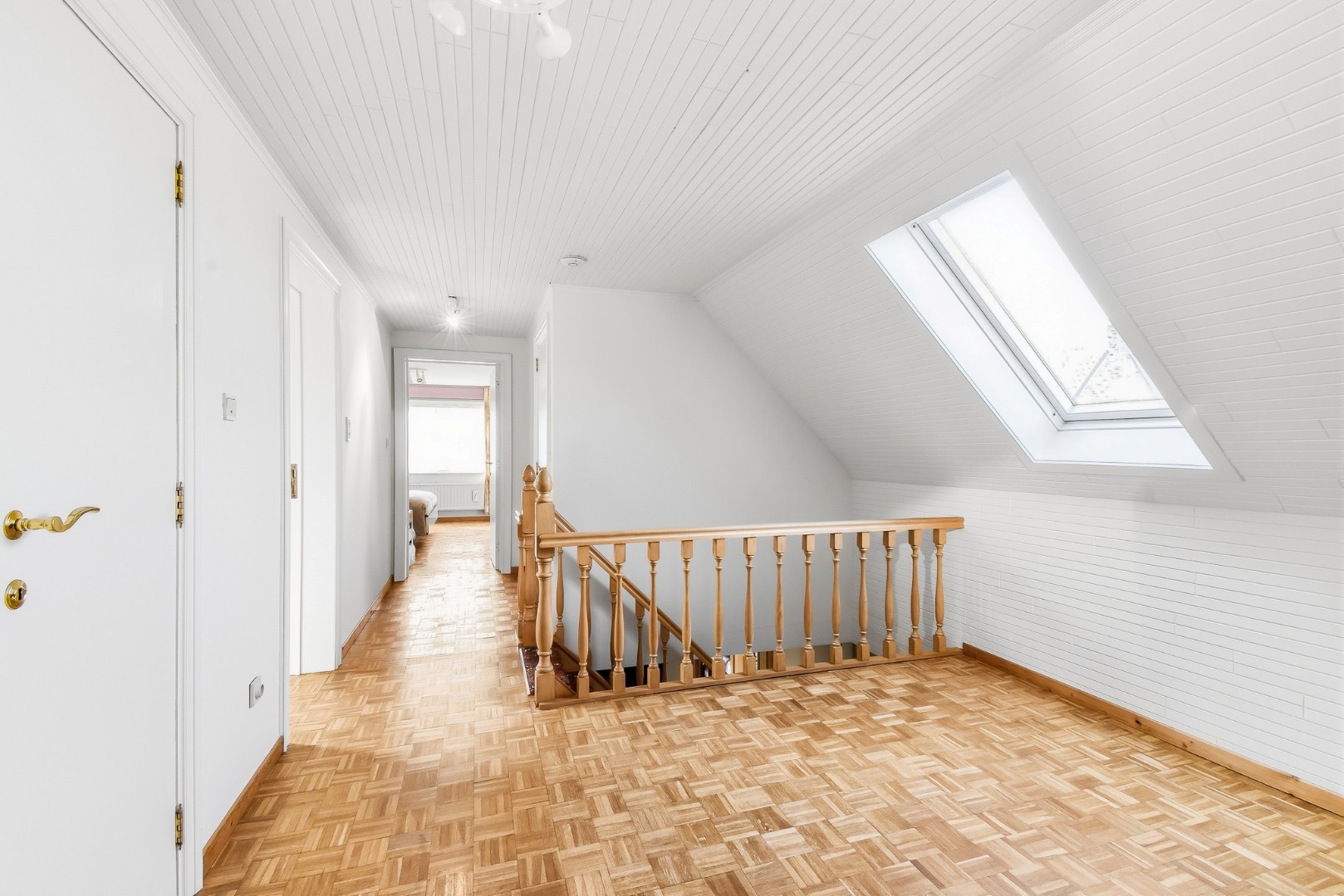 Ruime villa met 4 slaapkamers 