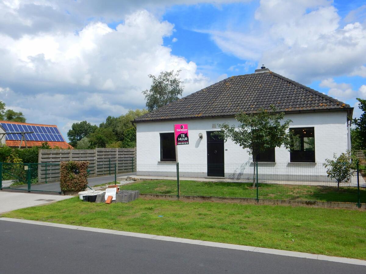 Alleenstaande woning met loods 