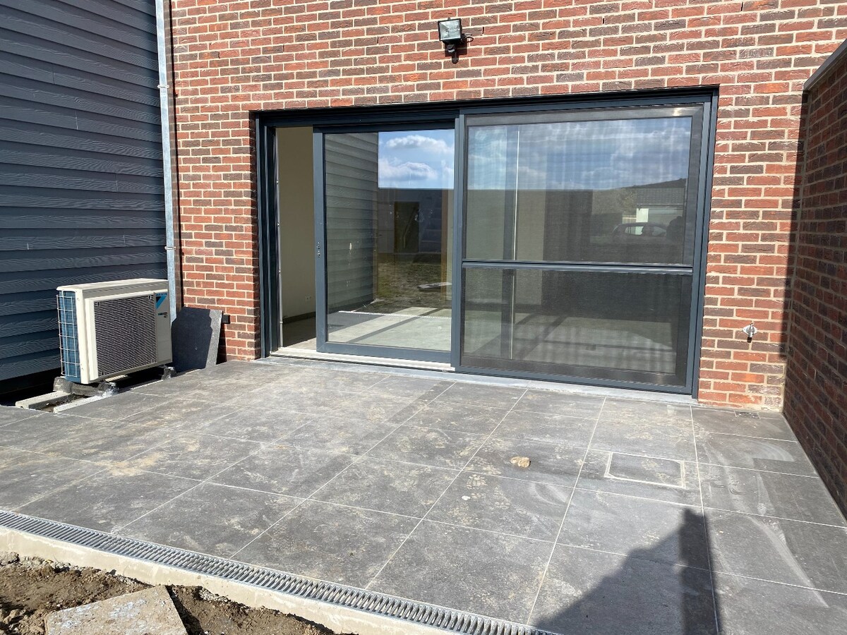 Energiezuinige nieuwbouwwoning met 4 slaapkamers te Brielen 