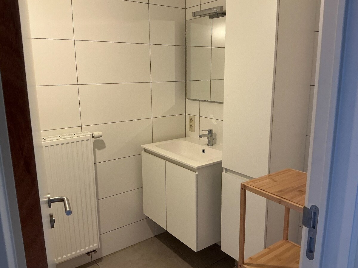 Nieuwbouwappartement met 2 slaapkamer op de Markt in Houthulst 