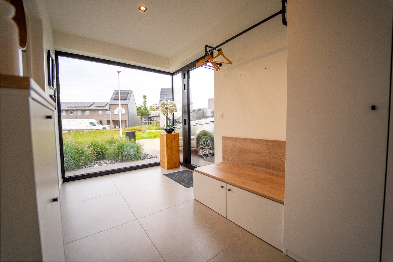Prachtige villa met tuin, terras &amp; garage in Hasselt - 3 slaapkamers, bouwjaar 2019. 