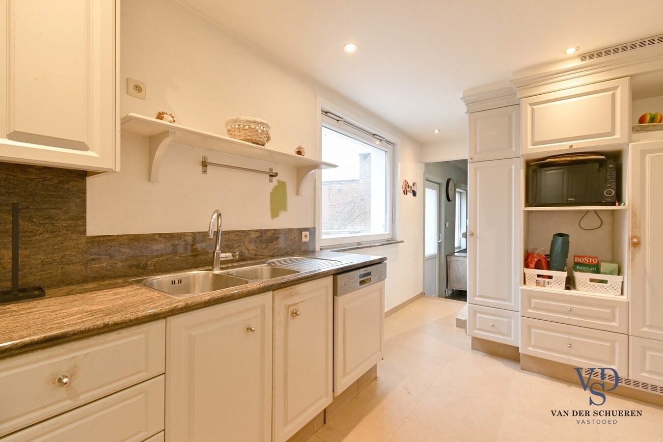 Bijzonder ruime, energiezuinige (EPC label B) gezinswoning 