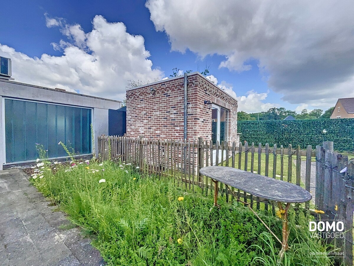 RUIME WONING MET 3 SLAAPKAMERS, TUIN EN RUIME PARKING IN SPALBEEK 